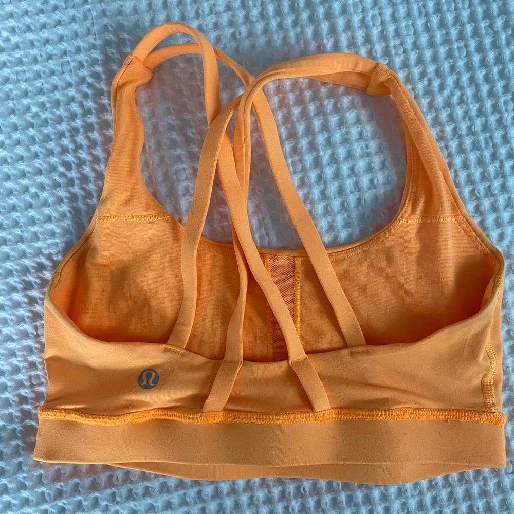 Lululemon sports bra